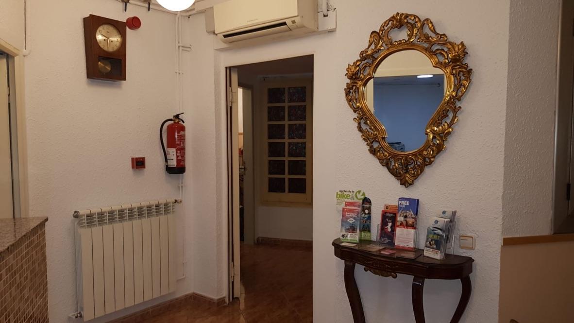 Hostal Rio De Castro Barcelona Exterior photo